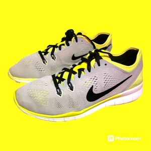 Nike Free 5.0 TR Fit 5  women's shoes Size 8